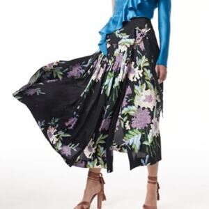 Diane Von Furstenburg Silk Wrap Skirt Black Floral SZ 12 Flowy Romantic Designer